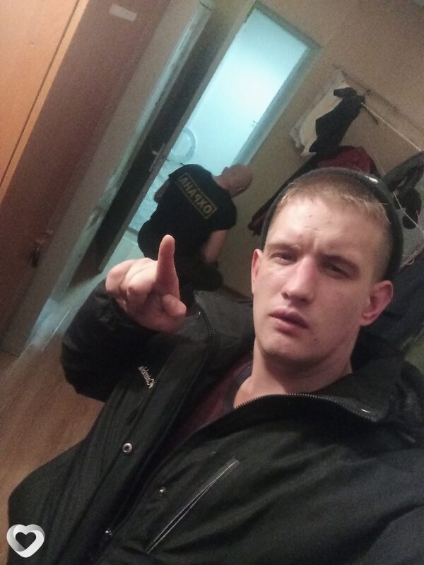 Валентин, 26, Новозыбкове — анкета №1084135