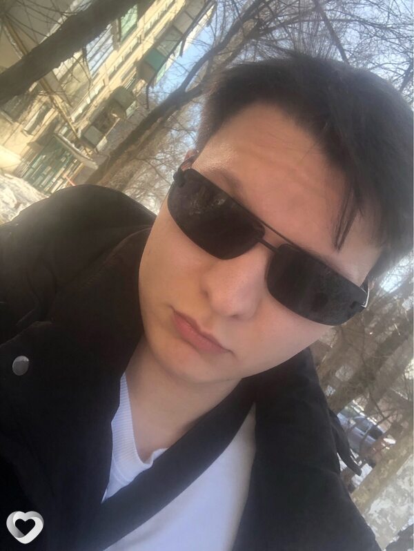 Денис, 23, Москве — анкета №1084136