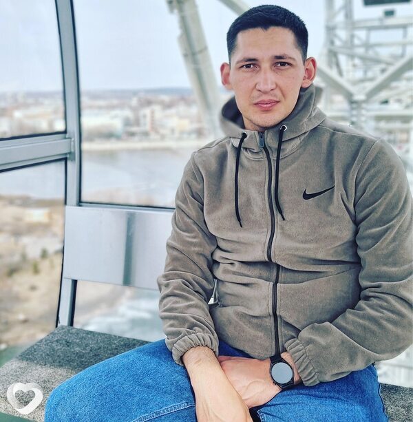Артём, 28, Курске — анкета №1084503