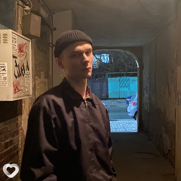 Данил, 21, Москве — анкета №1086082