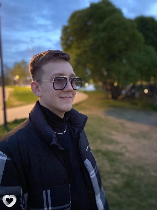 Максим, 24, Москве — анкета №1086442