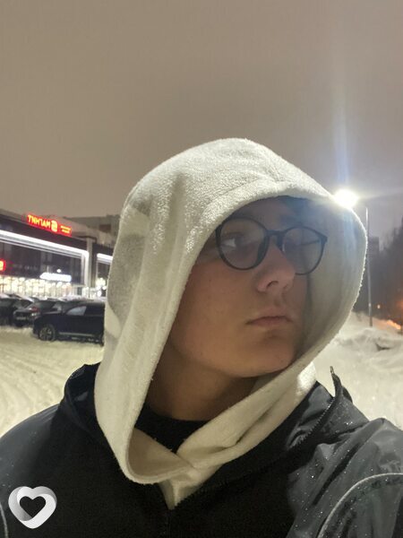 Глеб, 20, Москве — анкета №1087743
