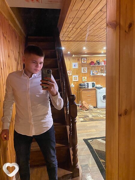 Михаил, 24, Лисках — анкета №1087723
