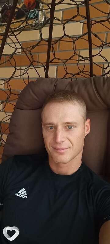 Дима, 29, Ялте — анкета №1088976