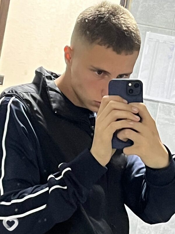 Женя, 21, Минске — анкета №1089120
