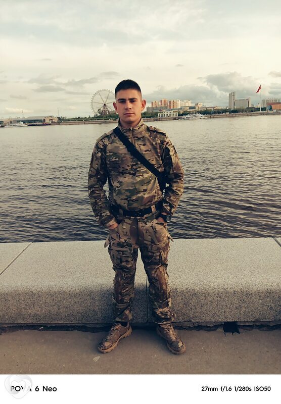 Антон, 21, Благовещенске — анкета №1089289