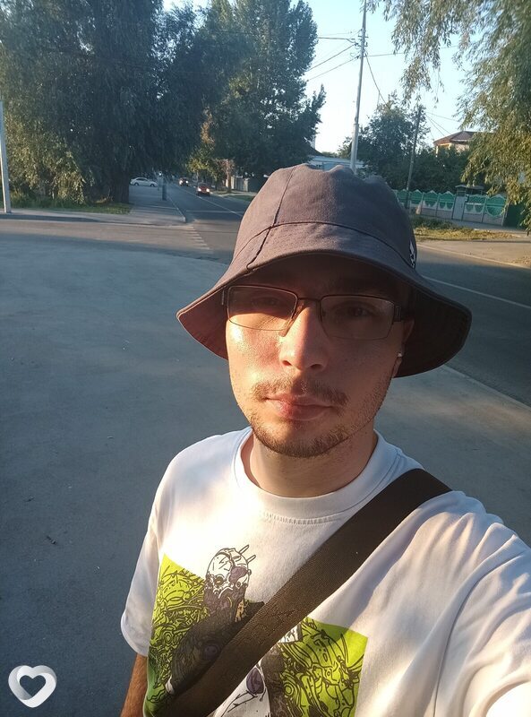 Роман, 21, Москве — анкета №1090499