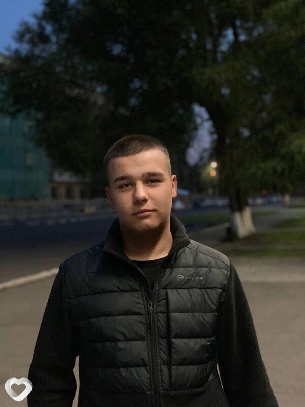 Михаил, 22, Москве — анкета №1090426