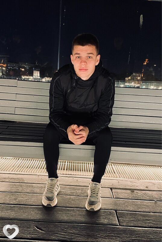 Никита, 22, Москве — анкета №1091330