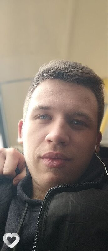 Илья, 23, Донецке — анкета №1091906