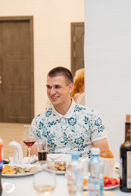 Илья, 23, Волжском — анкета №1092774