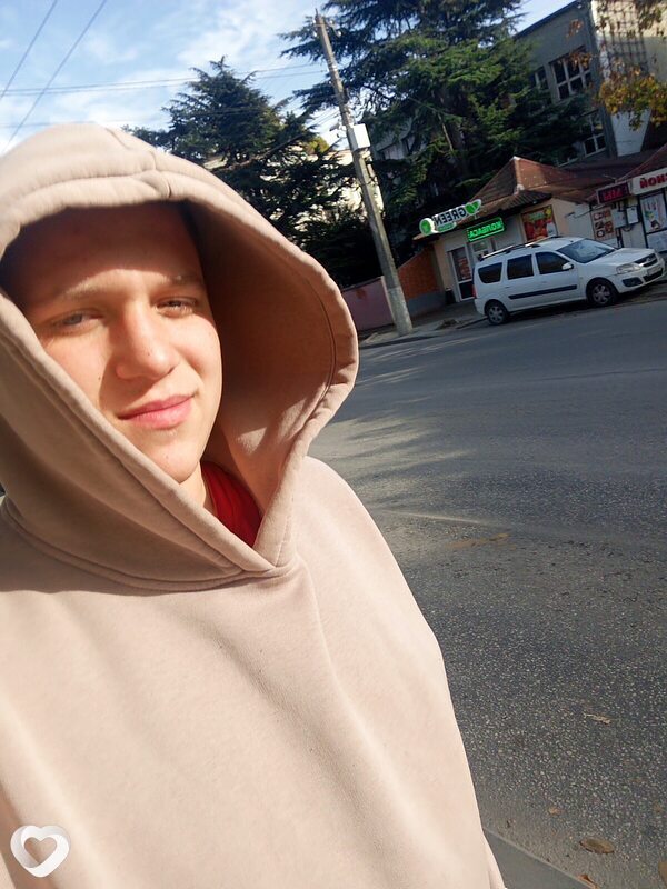 Даниил, 20, Симферополе — анкета №1094225