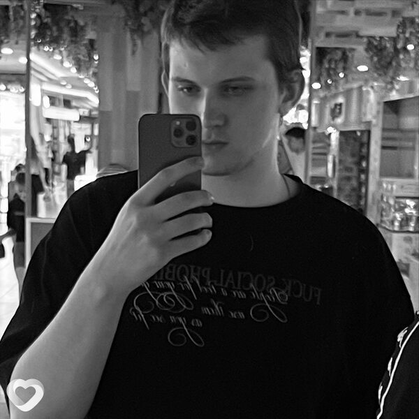 Захар, 21, Москве — анкета №1094433