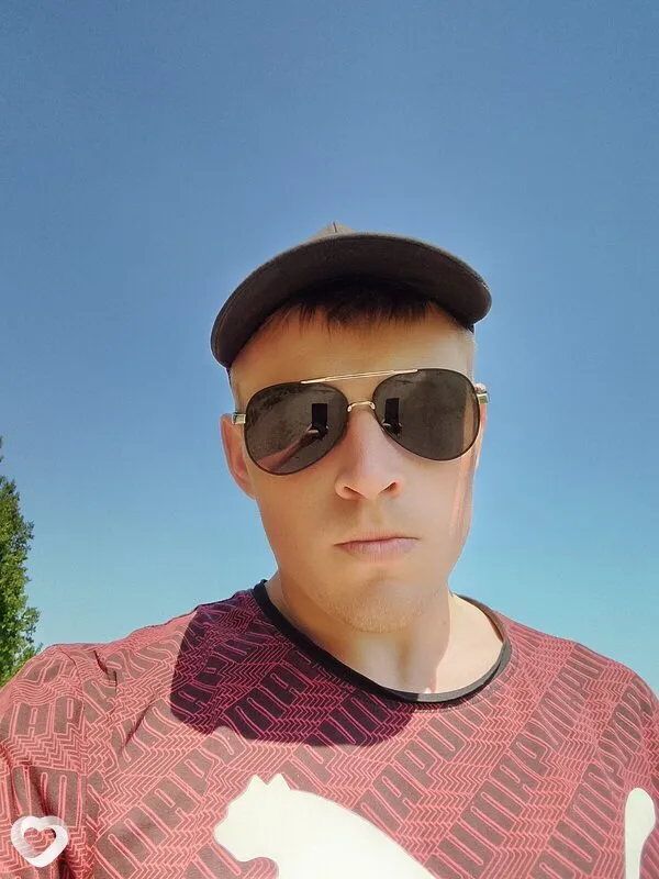 Евгений, 24, Бийске — анкета №1094551