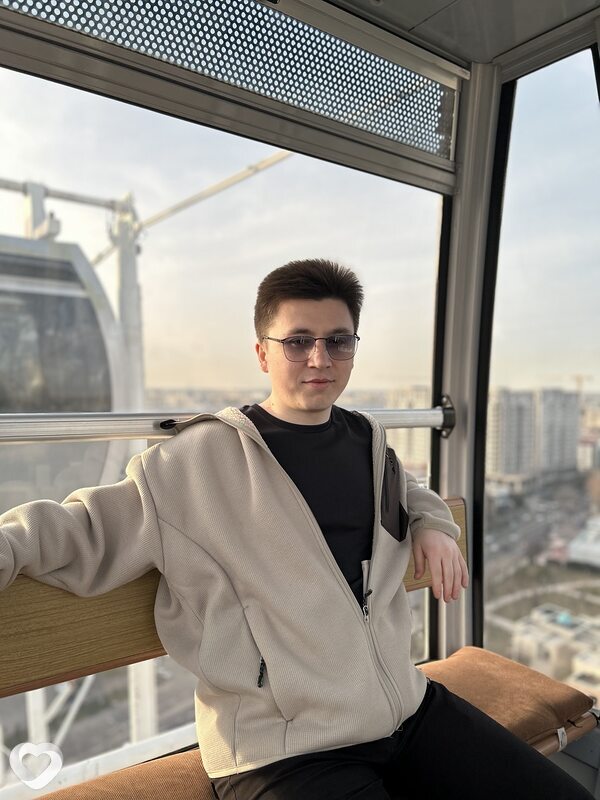 Олег, 27, Москве — анкета №1094787