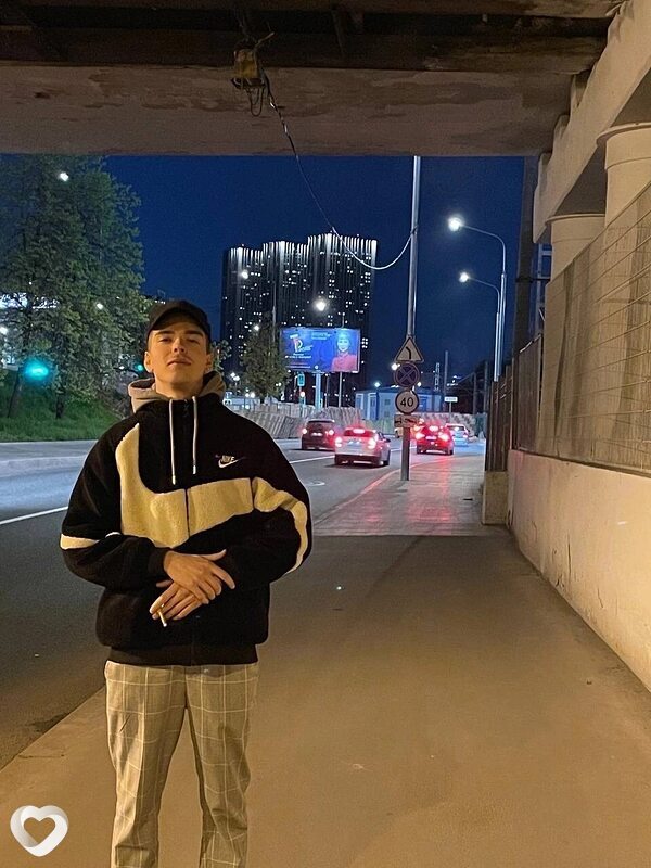 Валерик, 23, Москве — анкета №1095080