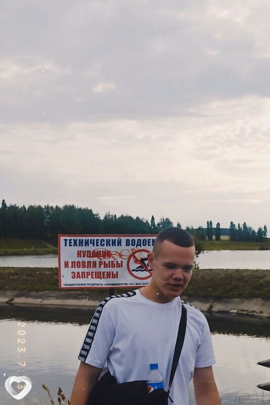 Виталик, 20, Минске — анкета №1095210