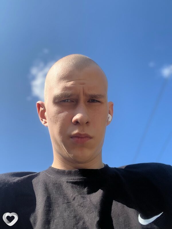 Михаил, 20, Москве — анкета №1095548