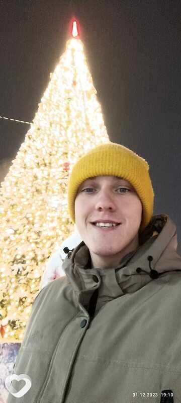 Павел, 26, Ленске — анкета №1095993
