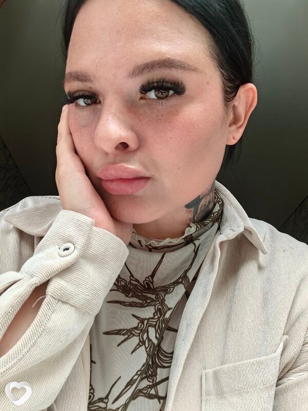 Вика, 24, Смоленске — анкета №1096554