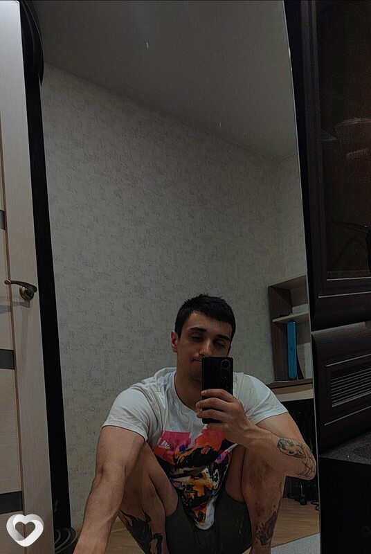 Максим, 26, Москве — анкета №1096700