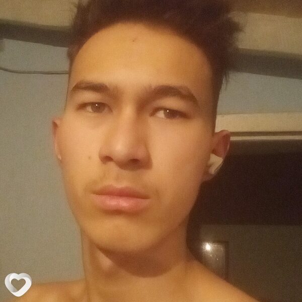 Марк, 20, Бишкек — анкета №1096963