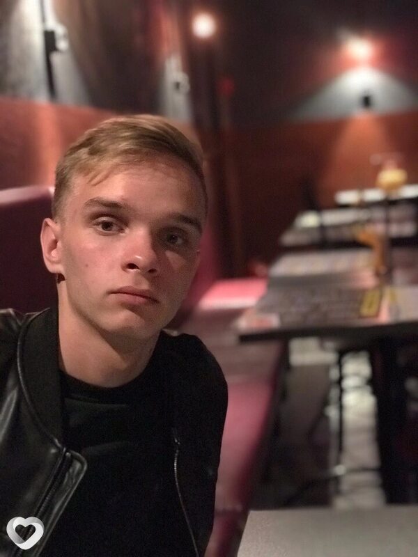 Дима, 25, Москве — анкета №1097302
