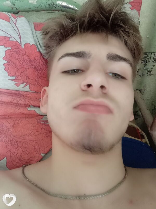 Анатолий, 21, Калинковичах — анкета №1098550