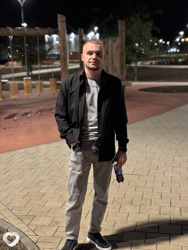 Макс, 23, Новошахтинске — анкета №1098572