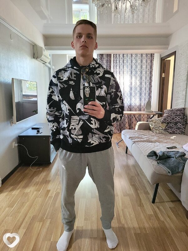 Максим, 26, Твери — анкета №1100886