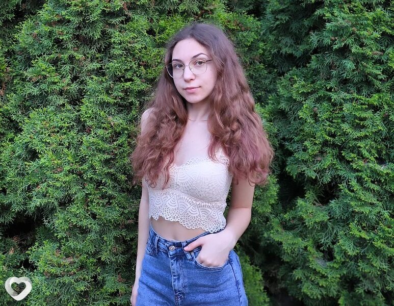 Катя, 21, Харькове — анкета №1102430