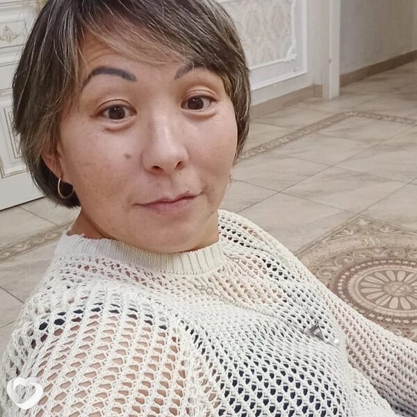 Мадам Брошкина, Кугалы
