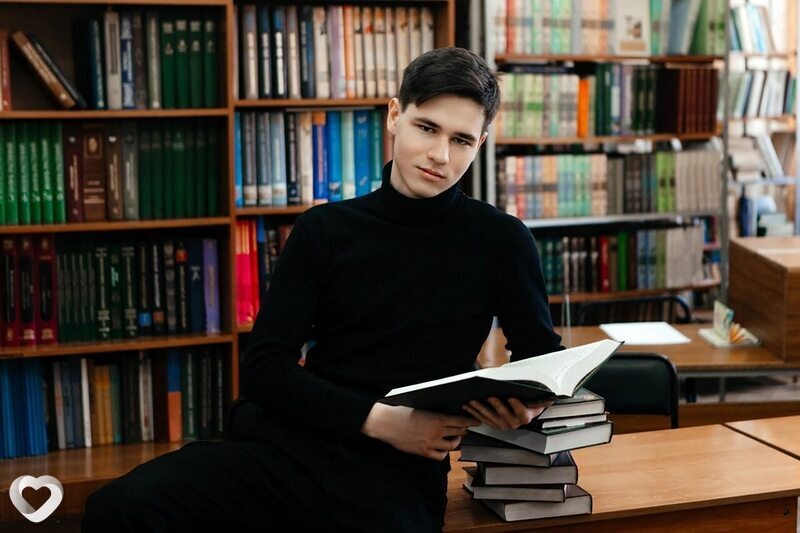 Данила, 21, Барнауле — анкета №1103124