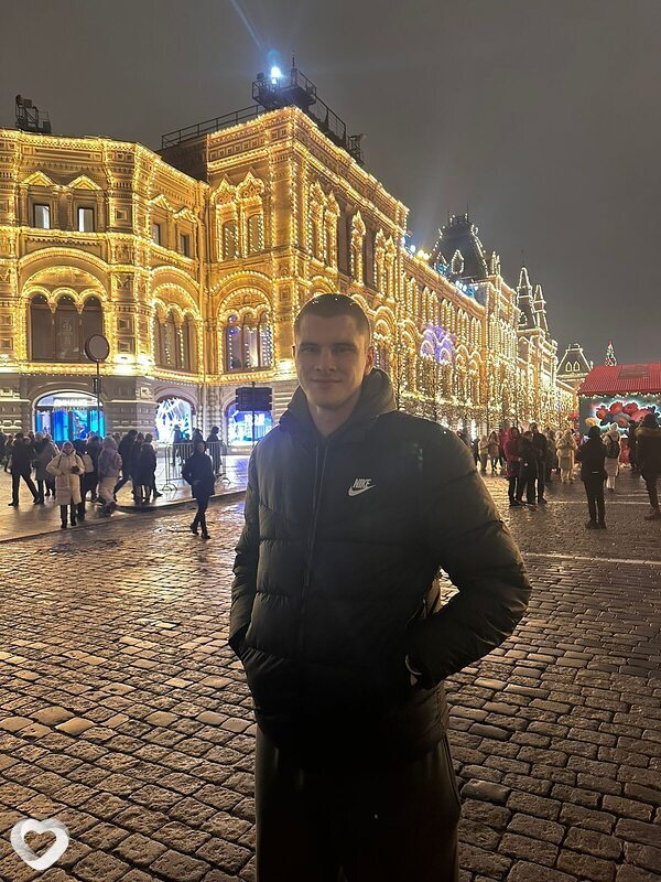 Артем, 25, Москве — анкета №1103549
