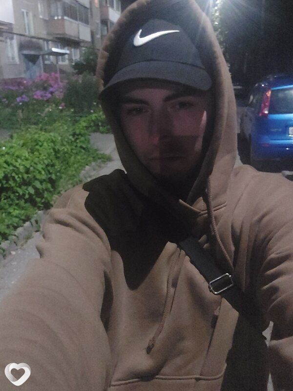Валерий, 22, Москве — анкета №1104106