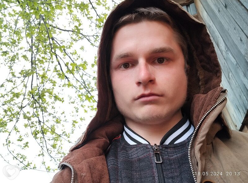 Илья, 24, Екатеринбурге — анкета №1104128