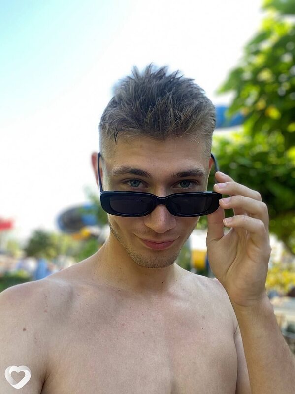 Артем, 25, Тихорецке — анкета №1106827