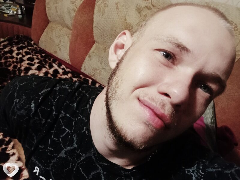 Лев, 23, Москве — анкета №1107397