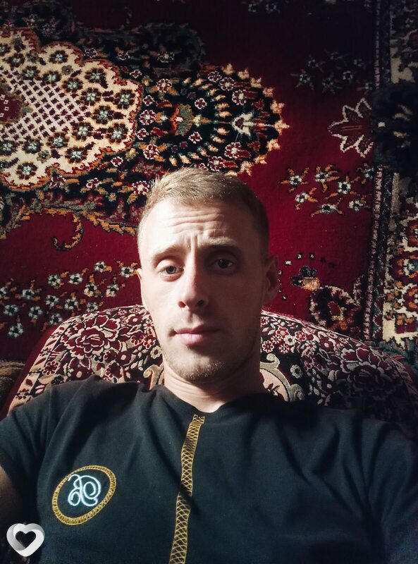 Oleg, 27, Торезе — анкета №1108115