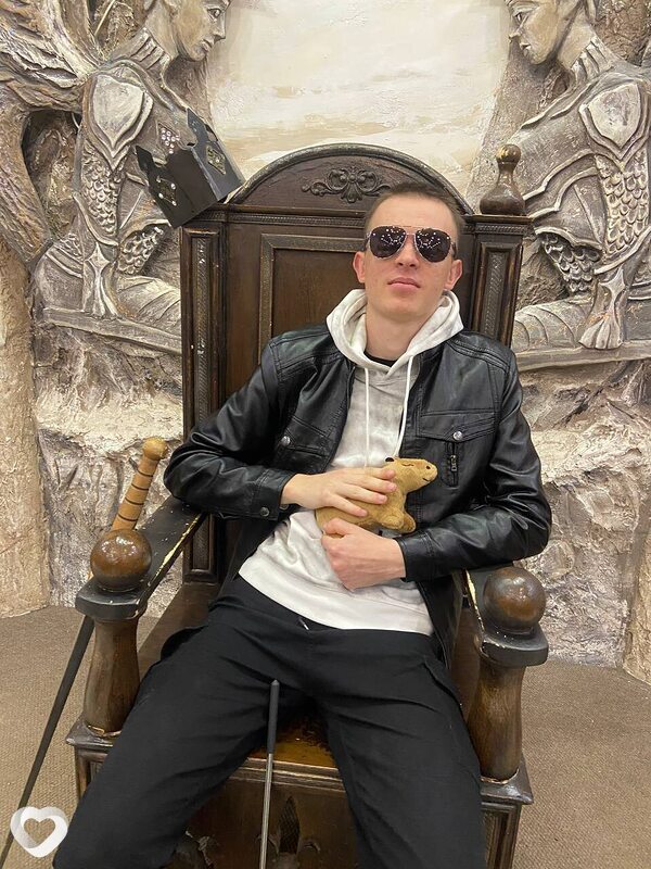 Константин, 20, Москве — анкета №1108360