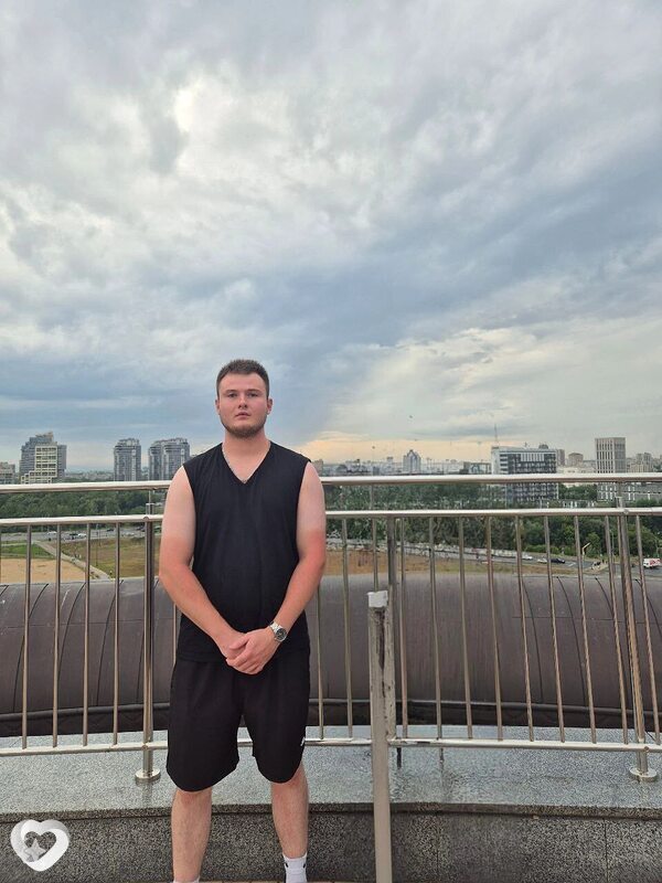 Максим, 24, Кирове — анкета №1108461