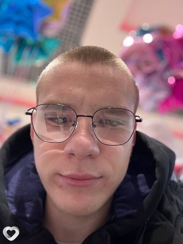 Максим, 21, Оренбурге — анкета №1108498