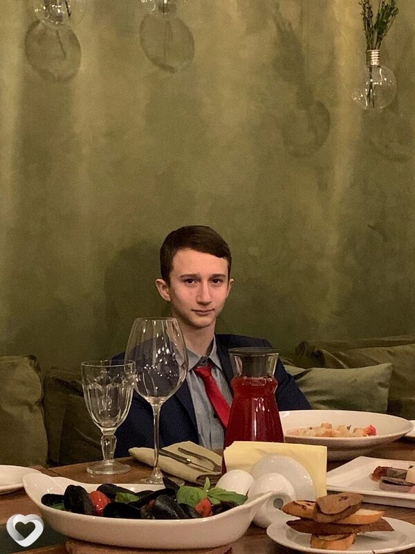 Иван, 22, Москве — анкета №1108972