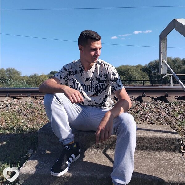Максим, 20, Орше — анкета №1109517