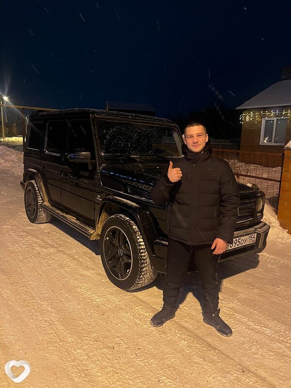Михаил, 20, Новосибирске — анкета №1109597