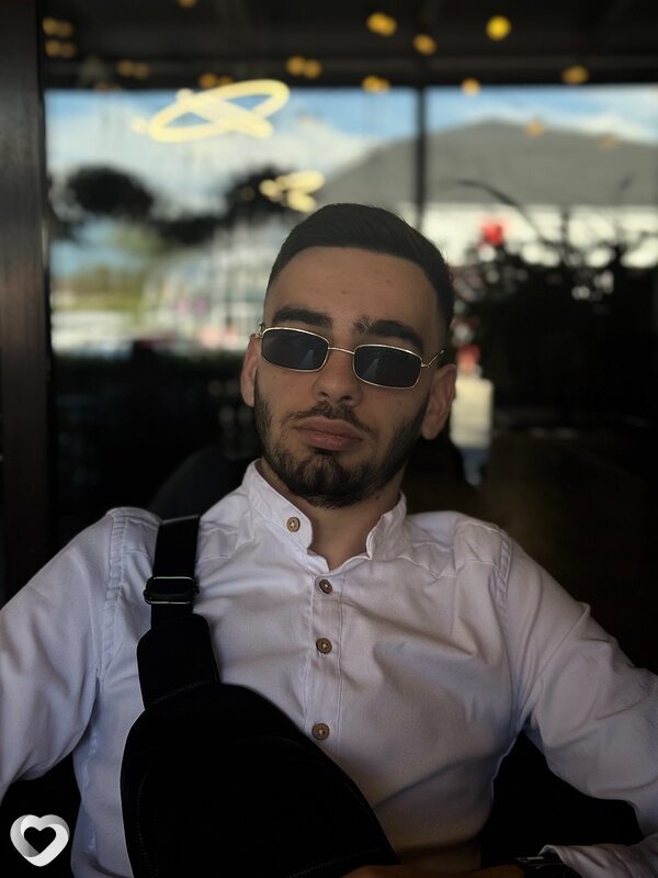 Алик, 26, Сочи — анкета №1111235