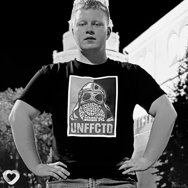 Anton, 21, Барановичах — анкета №1111417