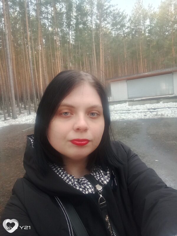Люда, 24, Екатеринбурге — анкета №1111521