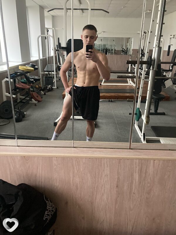 Михаил, 20, Жодине — анкета №1112186