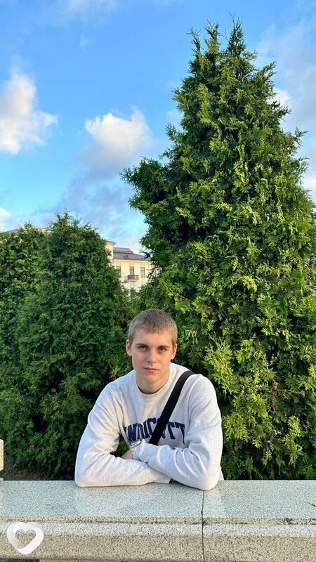 Лёша, 20, Минске — анкета №1112056
